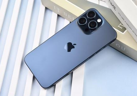 龙湾苹果维修点分享iPhone 15 Pro Max屏幕更换全新实操风险 